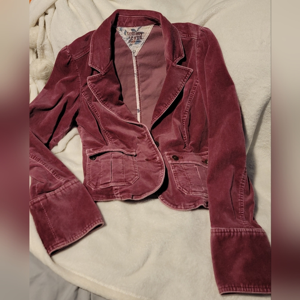 Tommy Hilfiger Women's Velvet Like Blazer in Pink. Size Med. 98% Cotton